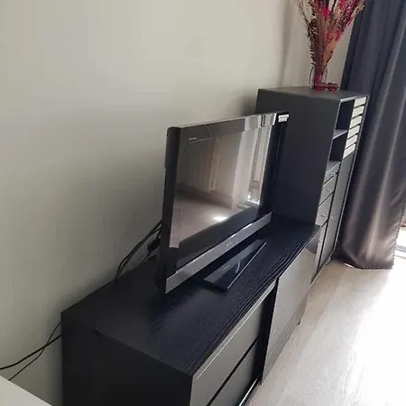 Apartment 300 M To Metro: 5 Min Airport/12 Min C *