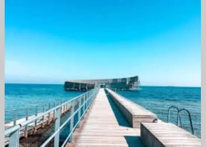 300 M To Metro: 5 Min Airport/12 Min C